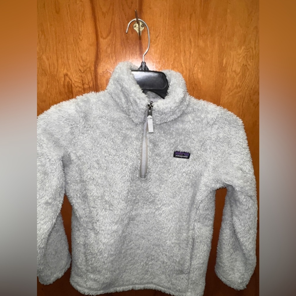 Patagonia Youth large light grey fleece pullover VGUC